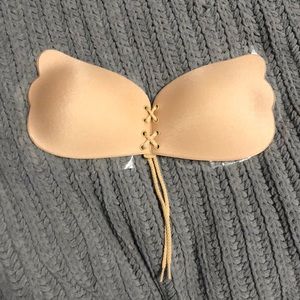 Sticky push up bra